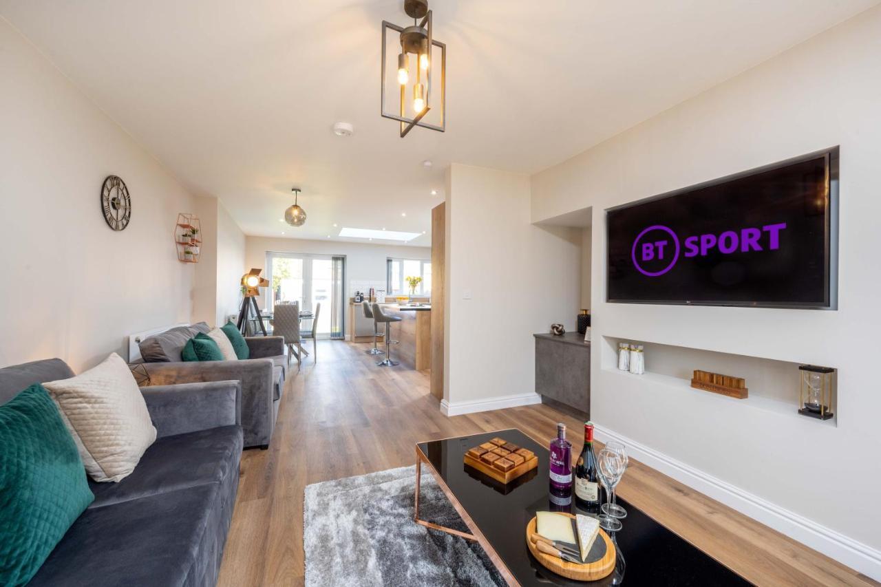 The Oaklands - Luxury Spacious 6-Bed, Near Solihull, Birmingham City, Jlr, Nec, Airport, Resorts World, Hs2 Exteriör bild