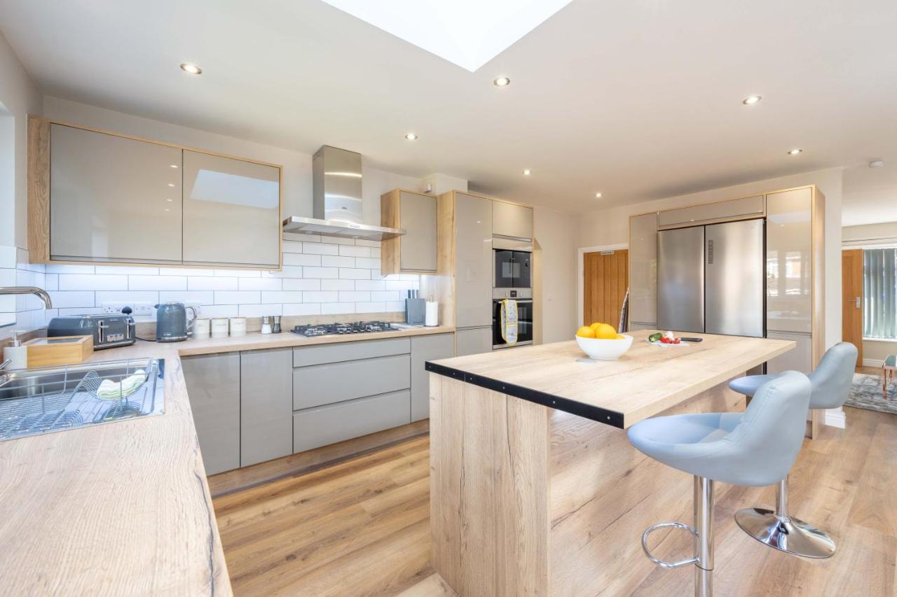 The Oaklands - Luxury Spacious 6-Bed, Near Solihull, Birmingham City, Jlr, Nec, Airport, Resorts World, Hs2 Exteriör bild