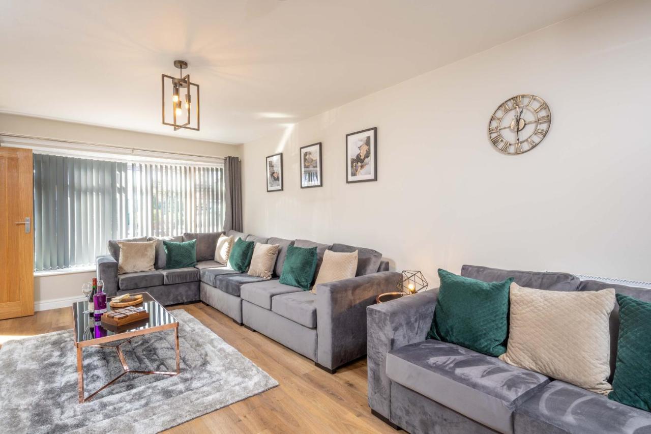 The Oaklands - Luxury Spacious 6-Bed, Near Solihull, Birmingham City, Jlr, Nec, Airport, Resorts World, Hs2 Exteriör bild