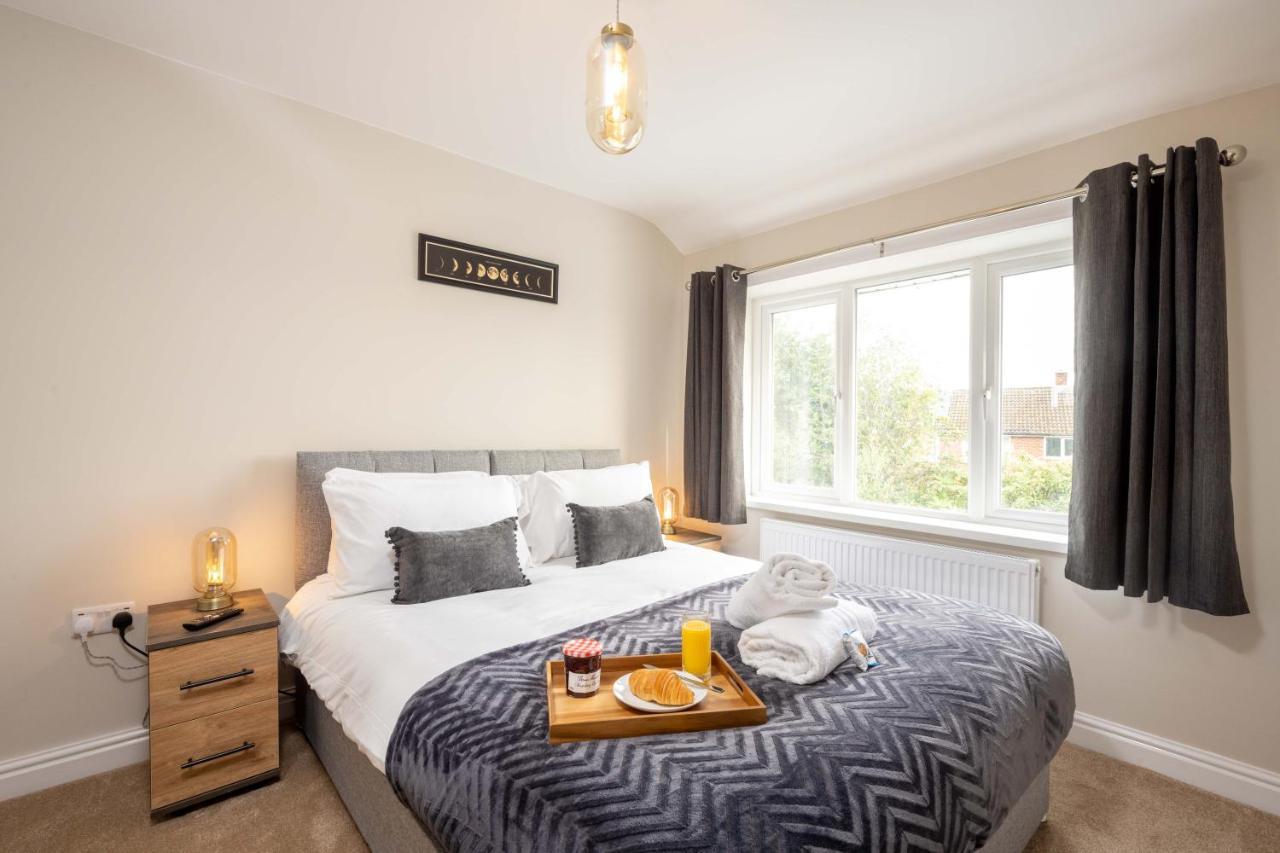 The Oaklands - Luxury Spacious 6-Bed, Near Solihull, Birmingham City, Jlr, Nec, Airport, Resorts World, Hs2 Exteriör bild