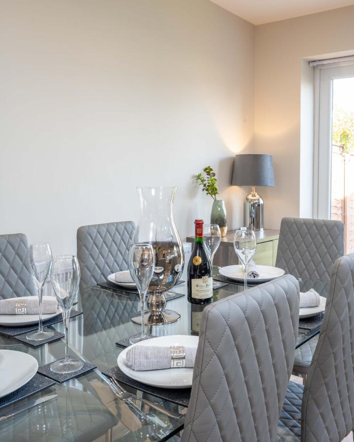The Oaklands - Luxury Spacious 6-Bed, Near Solihull, Birmingham City, Jlr, Nec, Airport, Resorts World, Hs2 Exteriör bild