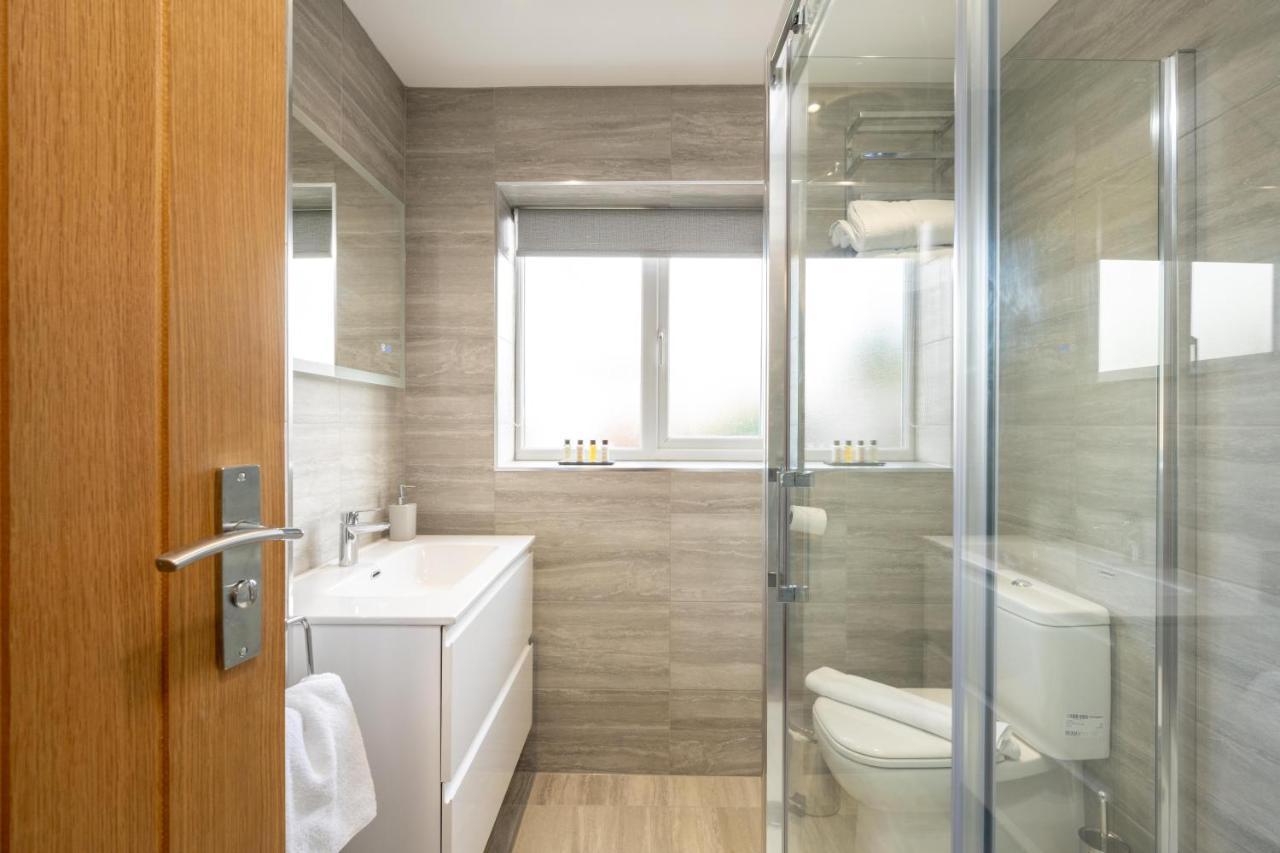 The Oaklands - Luxury Spacious 6-Bed, Near Solihull, Birmingham City, Jlr, Nec, Airport, Resorts World, Hs2 Exteriör bild
