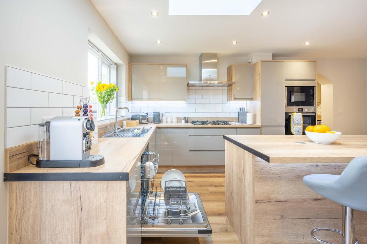 The Oaklands - Luxury Spacious 6-Bed, Near Solihull, Birmingham City, Jlr, Nec, Airport, Resorts World, Hs2 Exteriör bild